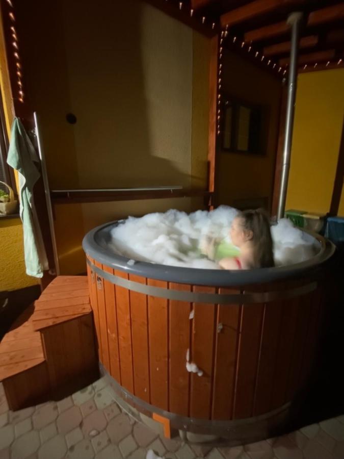 Hotel Privat U Zdenky à Tvrdosin Extérieur photo